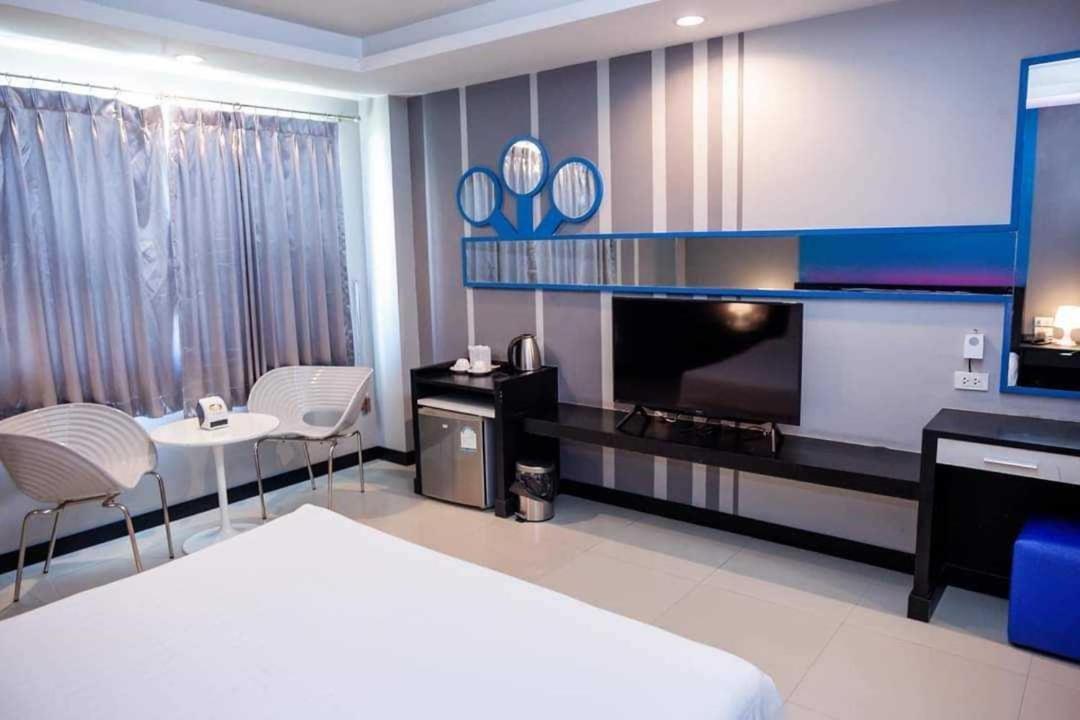 Capital O 75514 Vasidtee City Hotel Suphan Buri Luaran gambar