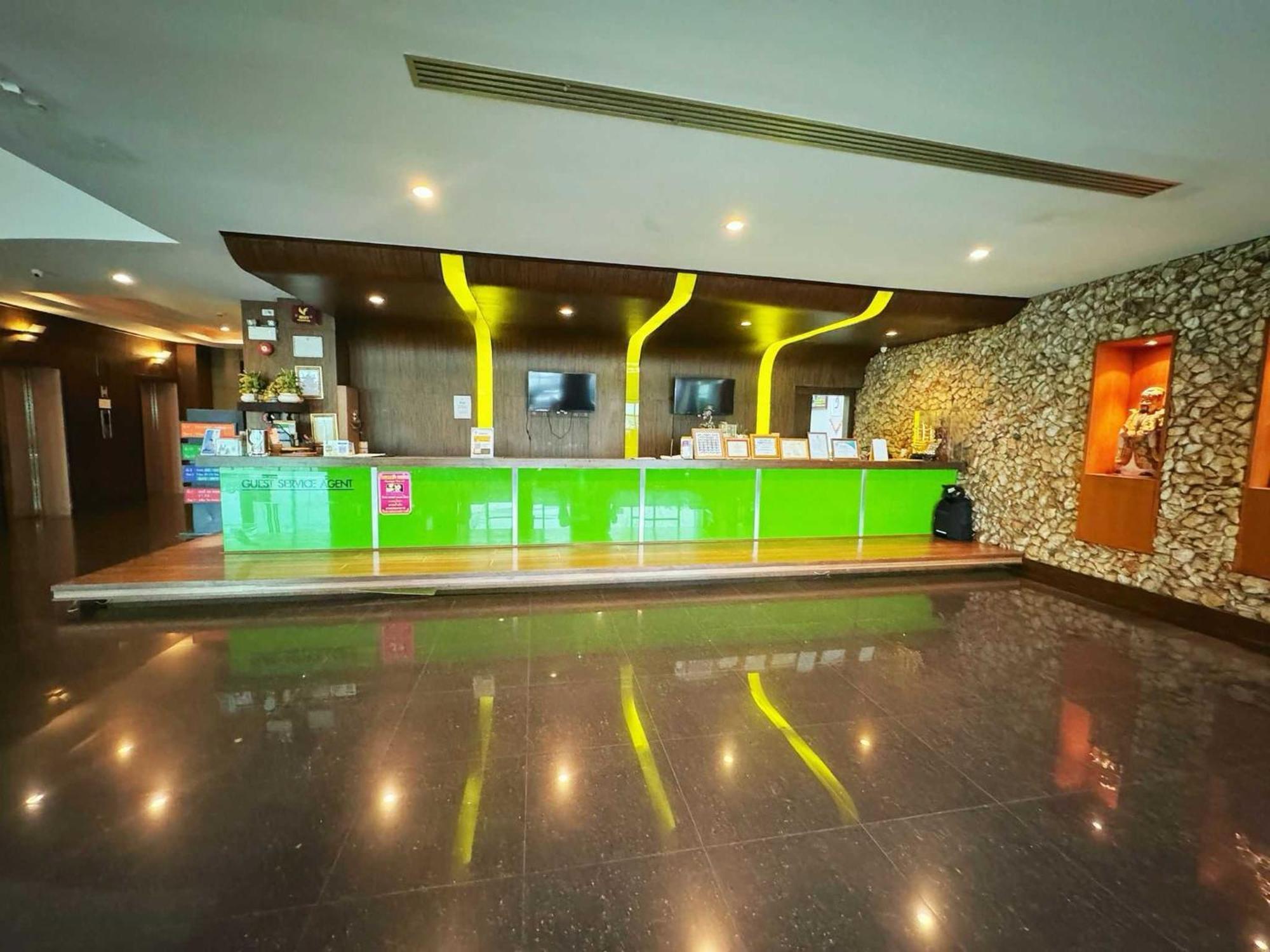 Capital O 75514 Vasidtee City Hotel Suphan Buri Luaran gambar