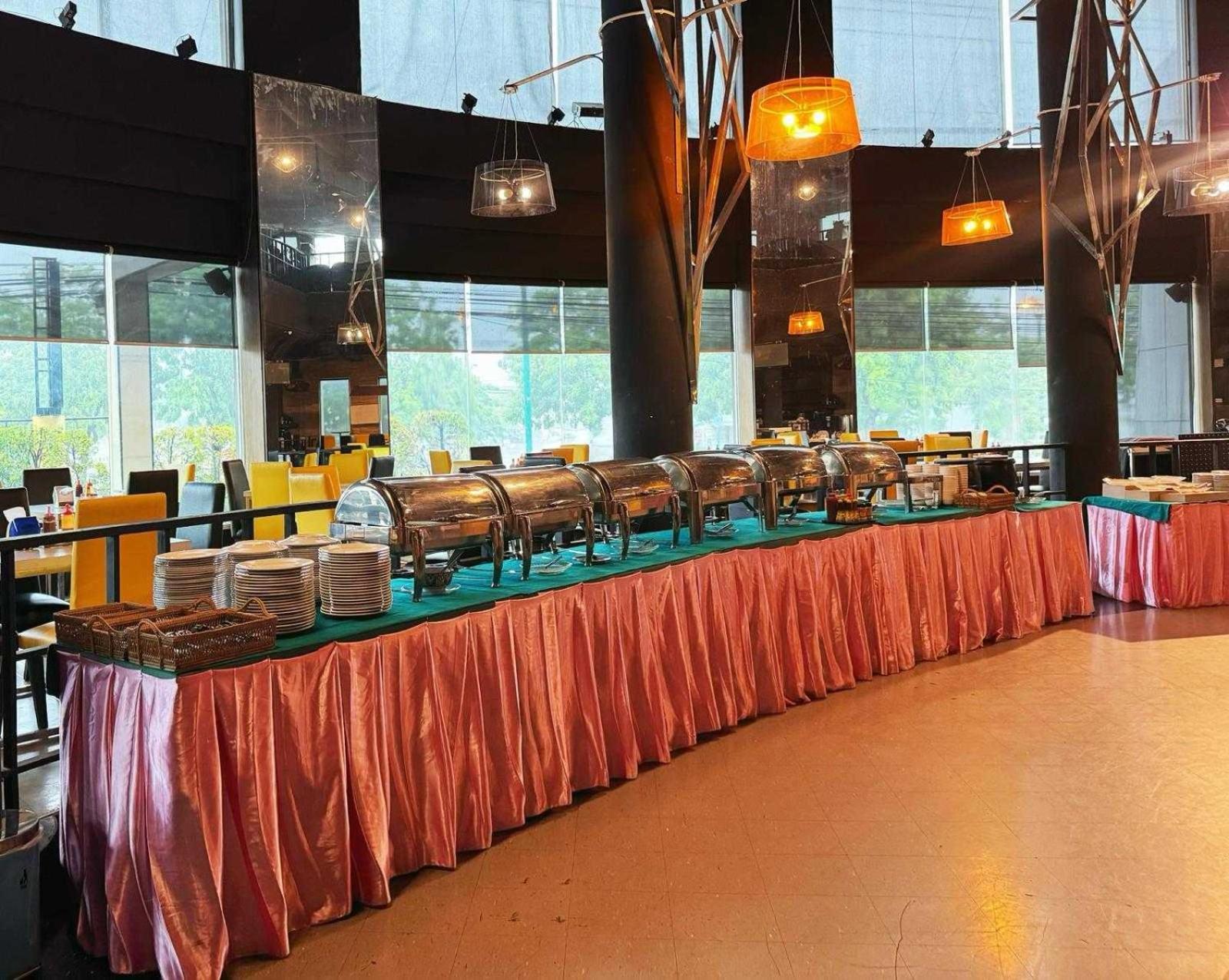 Capital O 75514 Vasidtee City Hotel Suphan Buri Luaran gambar