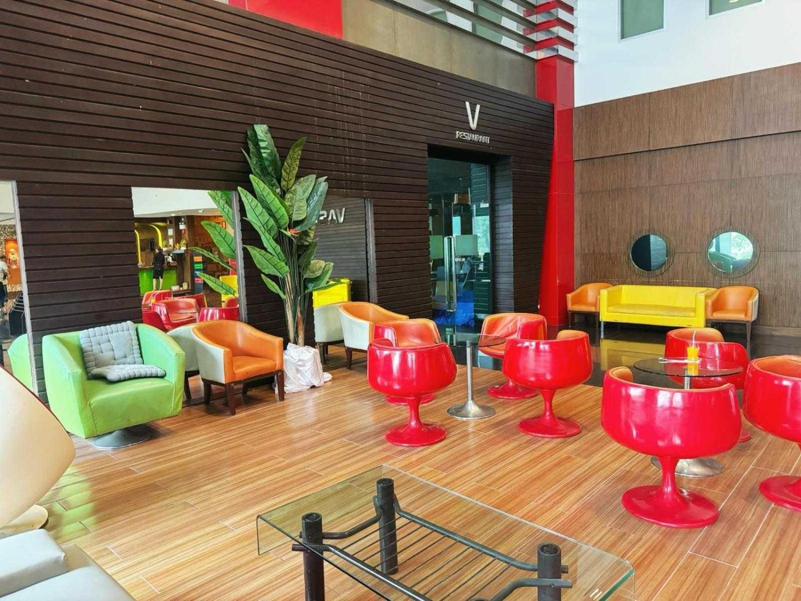 Capital O 75514 Vasidtee City Hotel Suphan Buri Luaran gambar