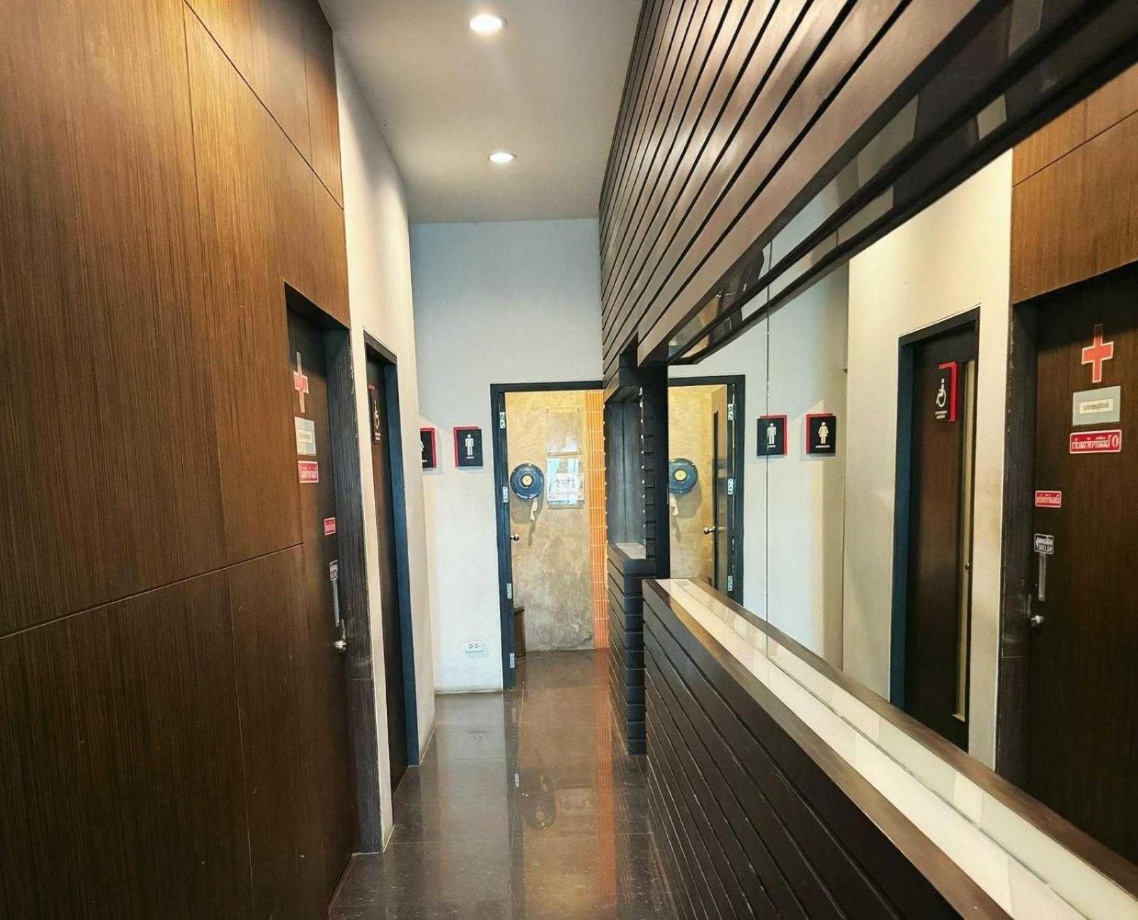 Capital O 75514 Vasidtee City Hotel Suphan Buri Luaran gambar
