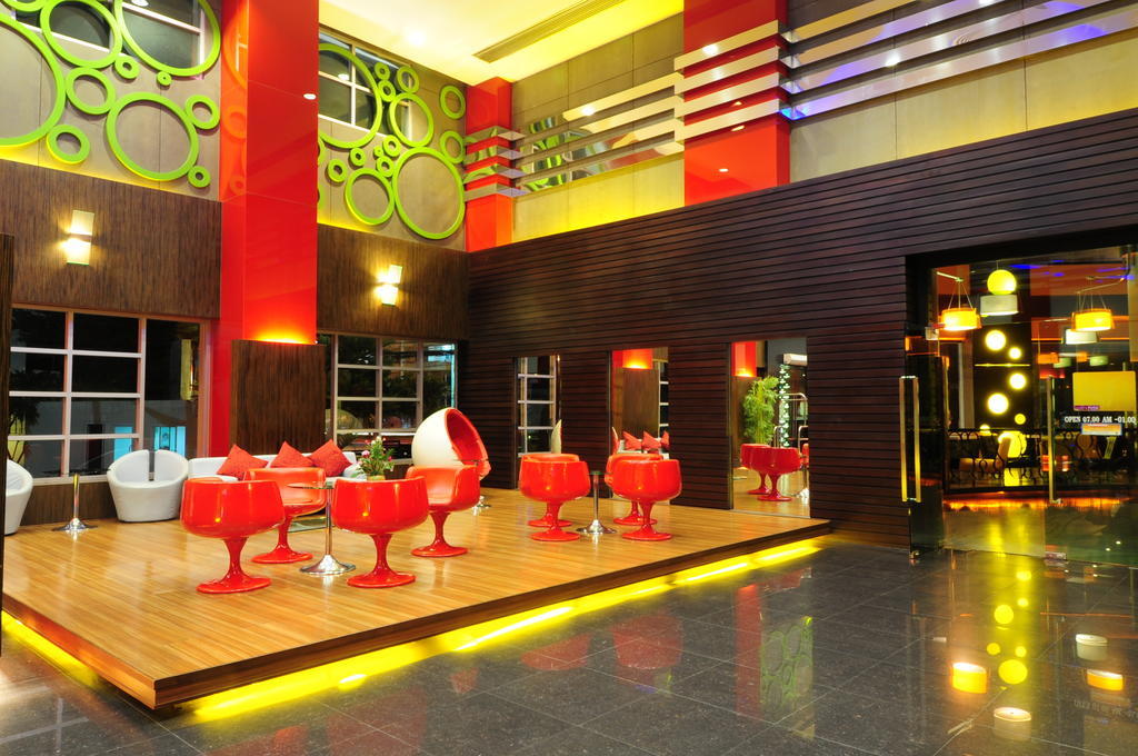 Capital O 75514 Vasidtee City Hotel Suphan Buri Luaran gambar