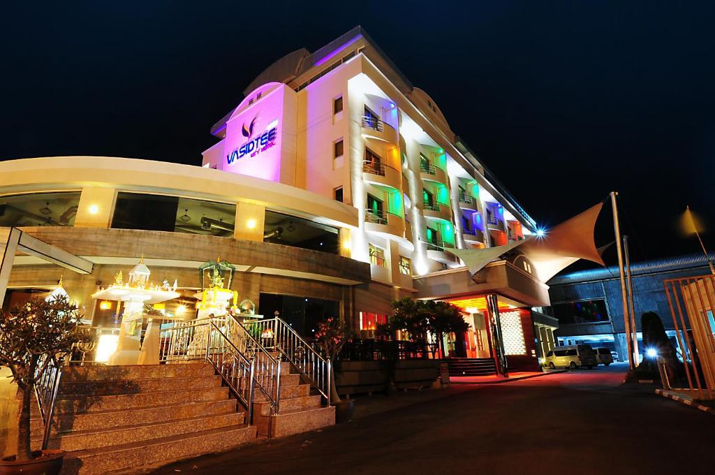 Capital O 75514 Vasidtee City Hotel Suphan Buri Luaran gambar
